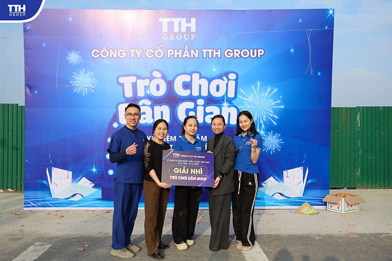 Giải nhì: Tập thể Bệnh viện đa khoa TTH Vinh