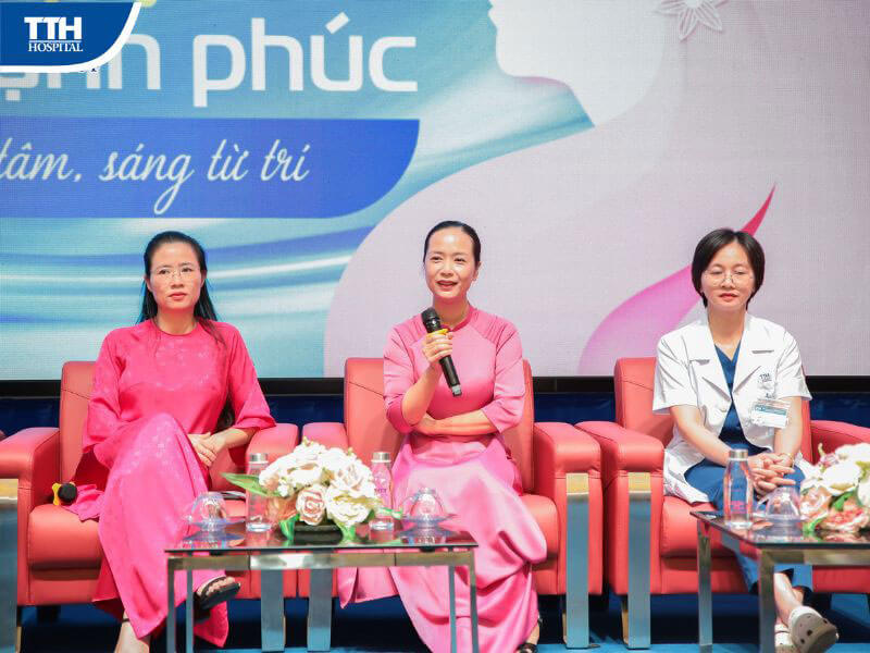 Talkshow “Chạm để hạnh phúc” - Chương trình đặc biệt dành tặng toàn thể CBNS nữ